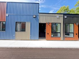 199 Pine St