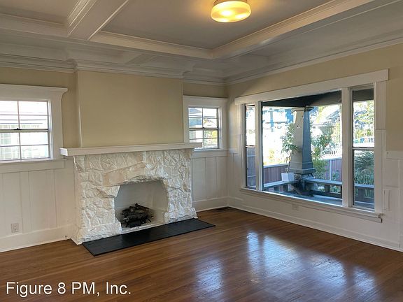4th image of 2176 W 30th St