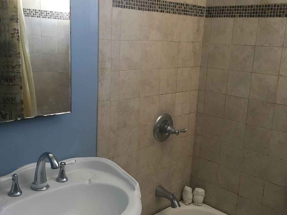 2nd image of 12208 185th St