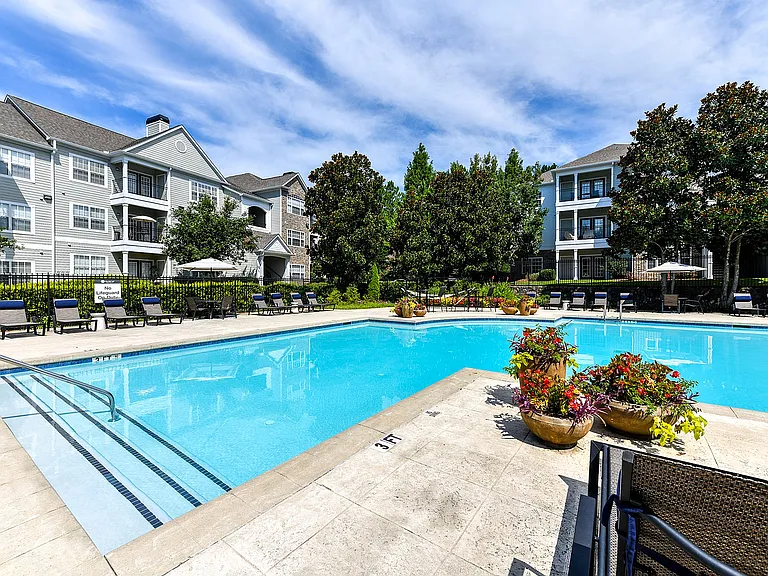 Avana North Point — Photo 22