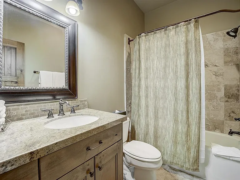 7580 Royal St E #32 — Photo 16