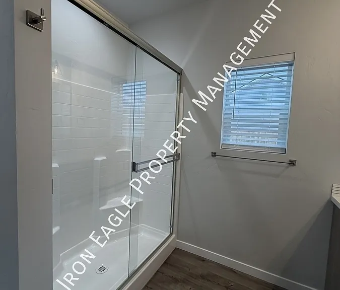 1086 Woods Bog Ct — Photo 14
