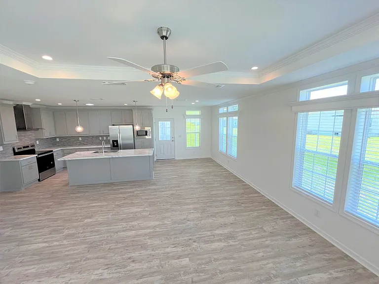 5610 Woodford St #5610E — Photo 16