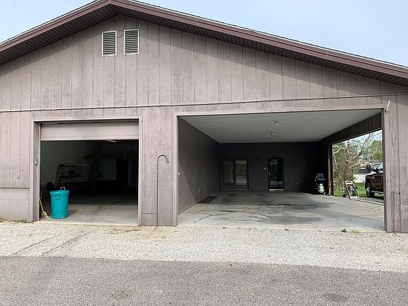 3rd image of 812 Fairview Ave
