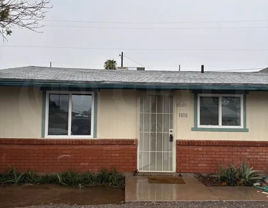 1818 S Van Buren Ave