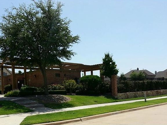 4th image of 9542 Crown Meadow Dr