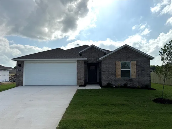 559 Nevada St, Farmington, AR 72730