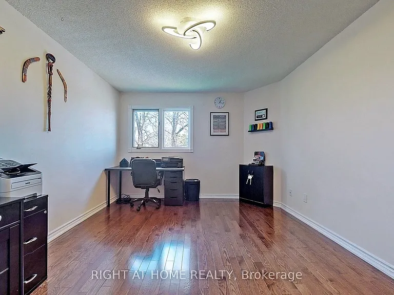 95 Lensmith Dr #MAIN AND UPPER FLOOR — Photo 11