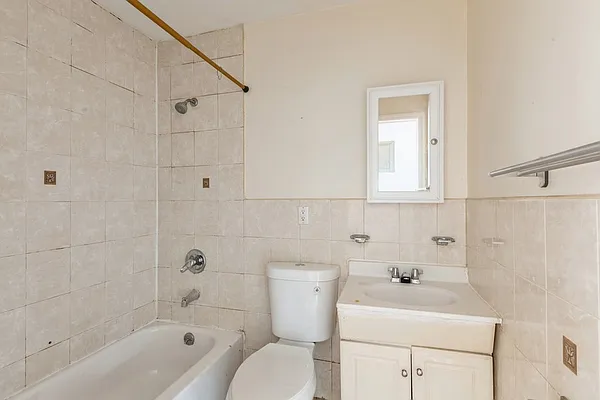 Rented by Coldwell Banker American Homes | media 18