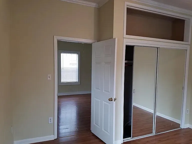 305 McKinley St — Photo 3
