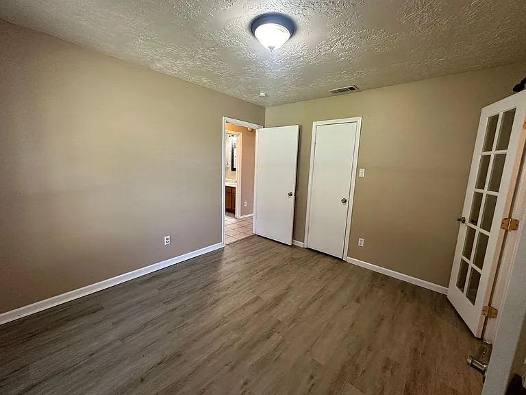 4045 Cavalry Dr — Photo 21