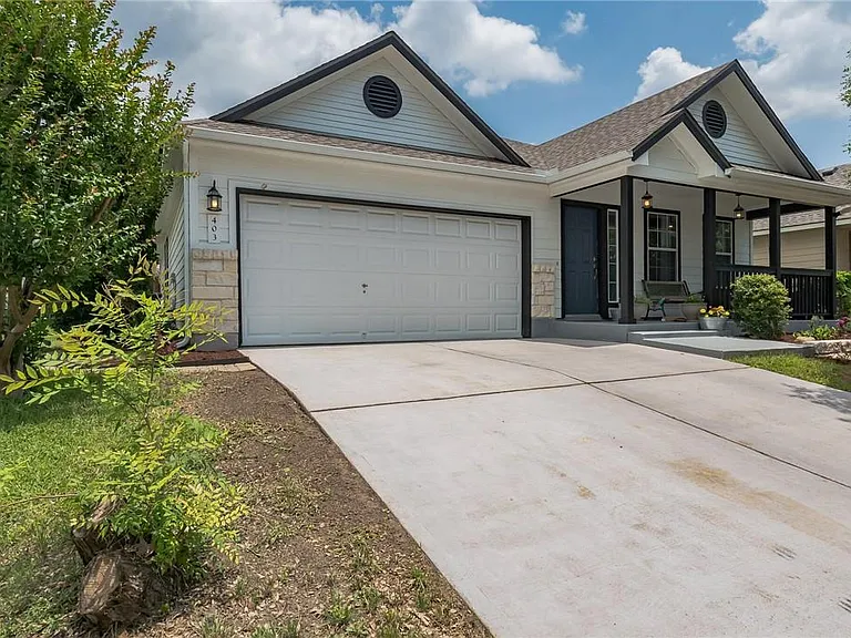 403 Rosedale Blvd — Photo 2