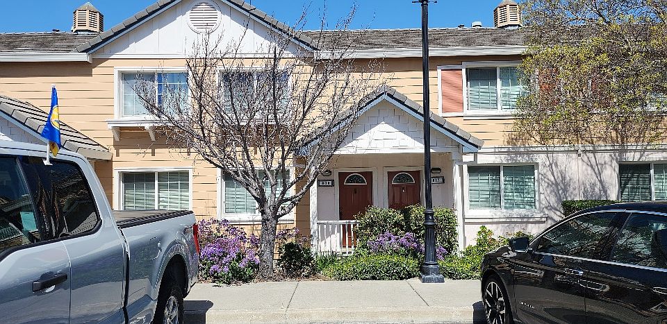 1st image of 809 Daniels St