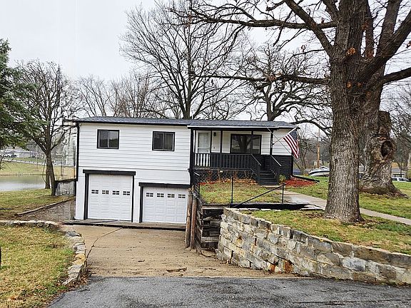 2nd image of 2414 Jefferson Rd