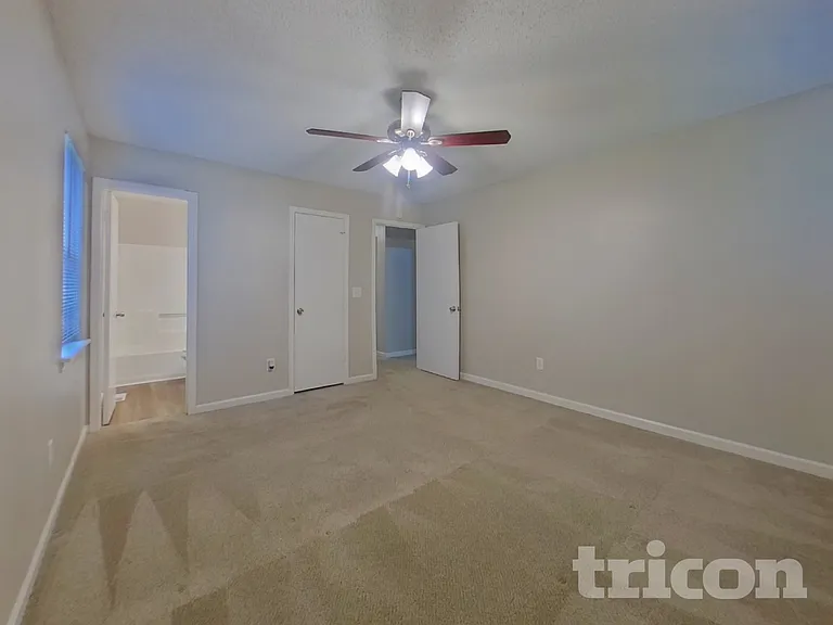17 Paces Meadows Dr — Photo 6