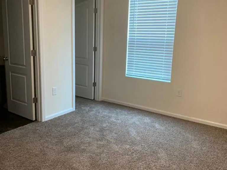 7945 Echo Springs Rd — Photo 9