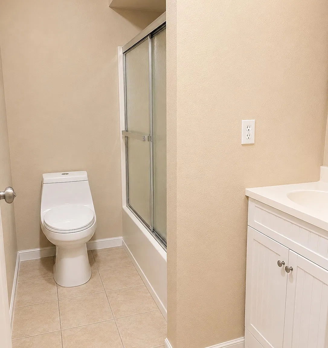 2 bed, 900 sqft, $995 — Photo 4