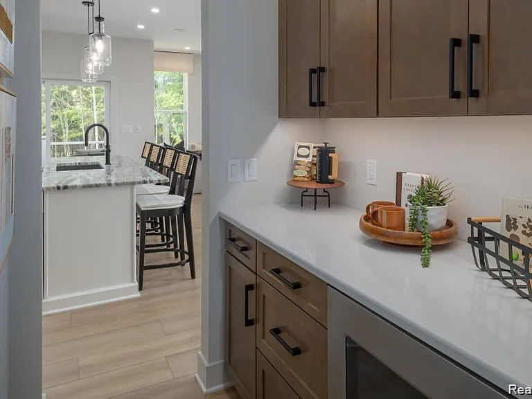 49495 Coldwater Ridge Dr — Photo 2