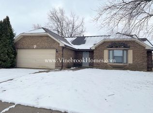 5694 Springgate Ct, Dayton, OH 45424