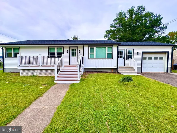 14 Hartman Dr, Hamilton, NJ 08690