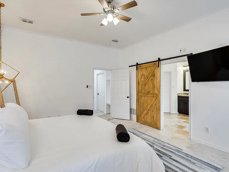913 Tipton Rd — Photo 22