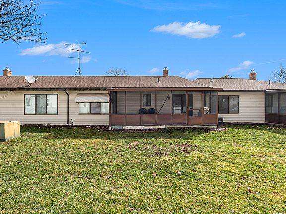 3rd image of 8433 Elkwood Dr SW