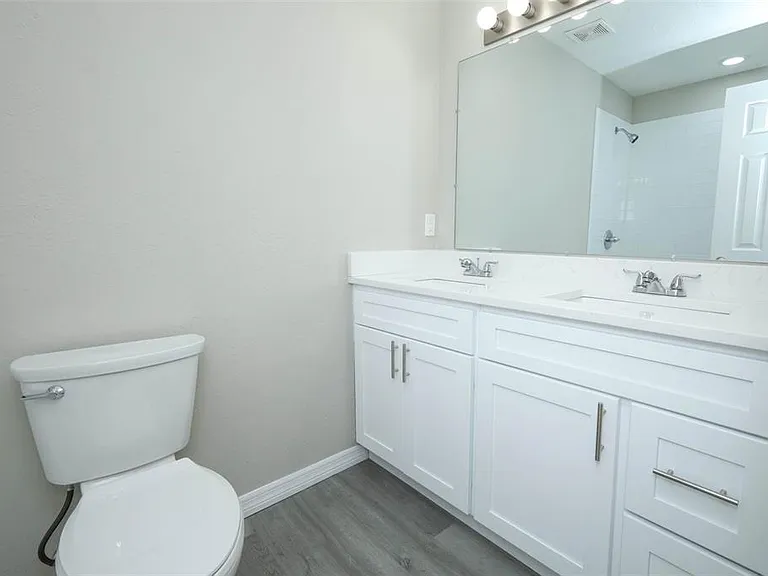 786 Lincoln Pkwy — Photo 12