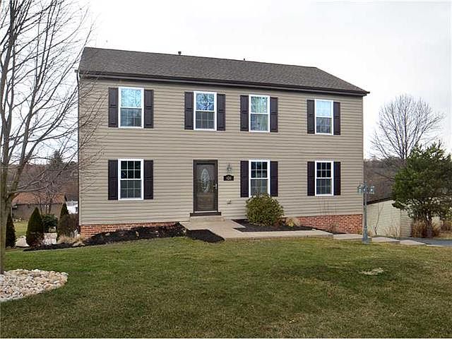 1st image of 424 Lexington Dr