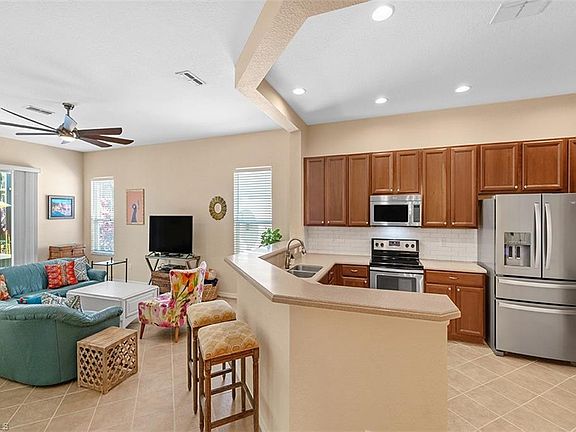 4th image of 21024 Cosenza Ct
