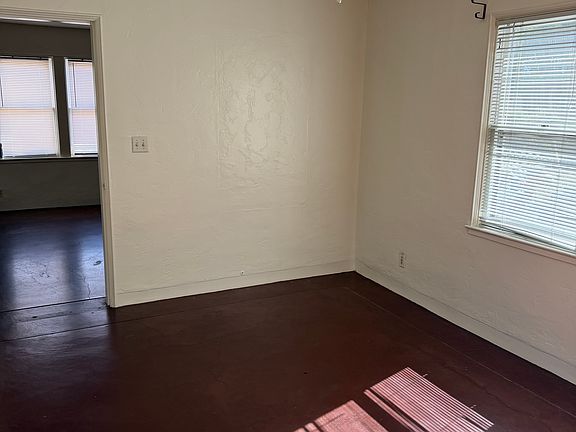 5th image of 4361 E 3rd St