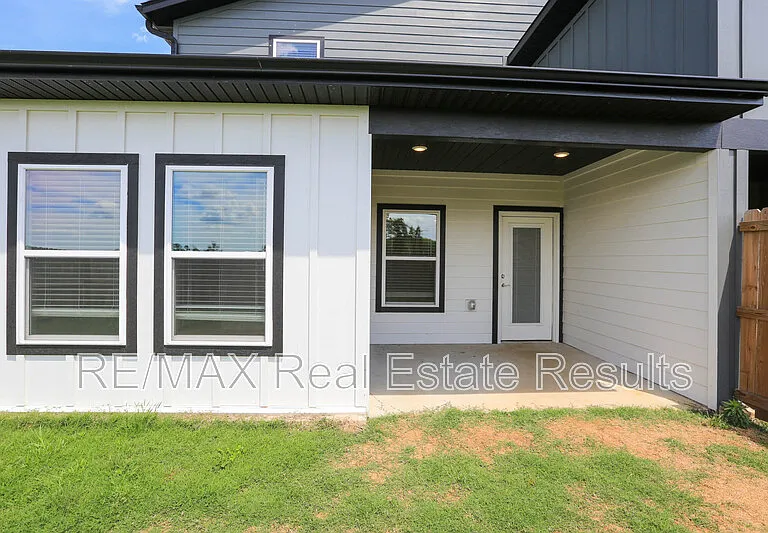 1401 Poigai Way #1 — Photo 33