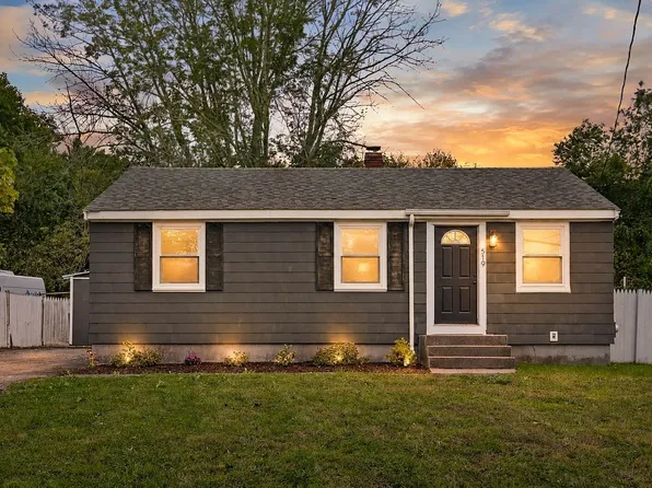 519 Turnpike St, South Easton, MA 02375