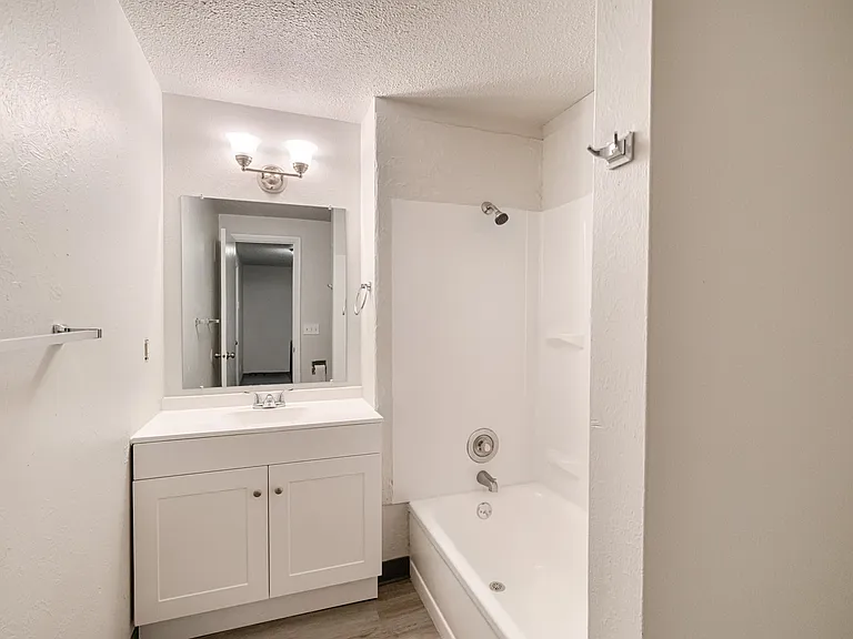2003 E Linden St #2 — Photo 6