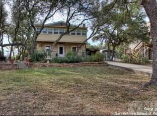 2033 Lakeview Dr, Canyon Lake, TX 78133