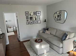 30 S Regent St APT 1, Pt Chester, NY 10573
