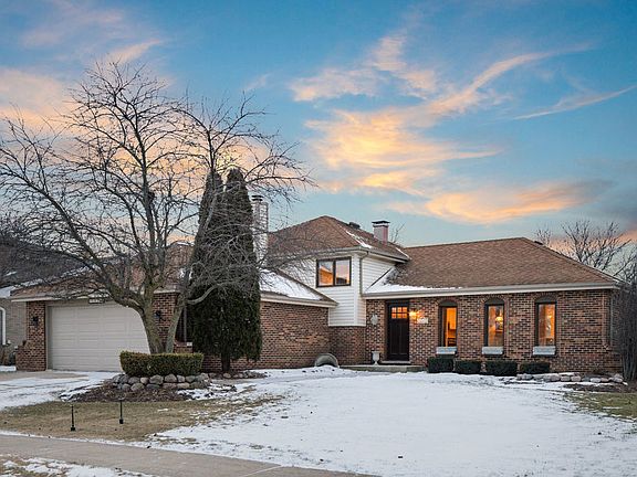 3rd image of 16312 Prairie Dr