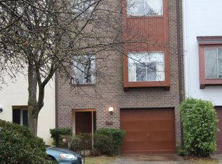 9958 Lake Landing Rd, Gaithersburg, MD 20886