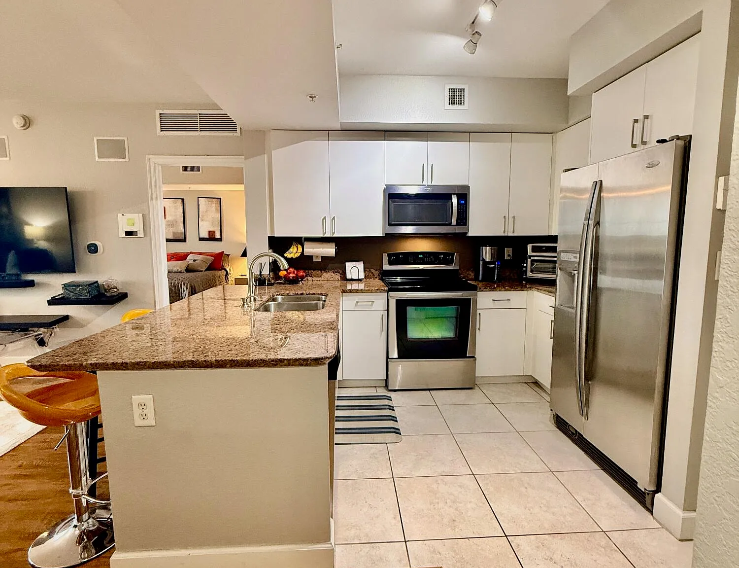 2 bed, 2.0 bath, 1036 sqft, $2,600 — Photo 1