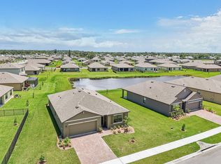 6824 Topaz Dr, Grant, FL 32949