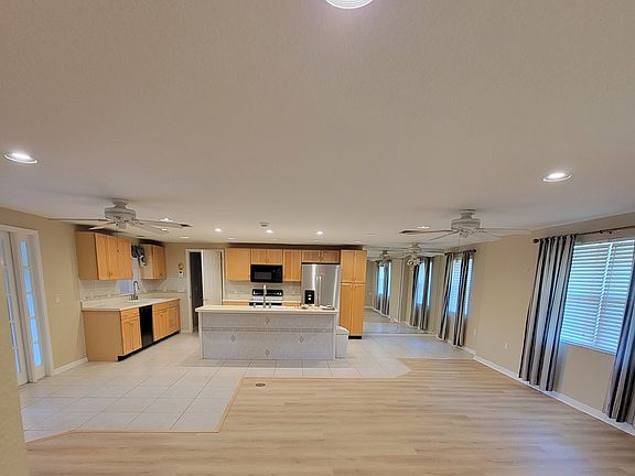 3rd image of 6510 Sunridge Dr