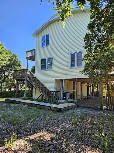 3903 Emerald Dr Photo 1