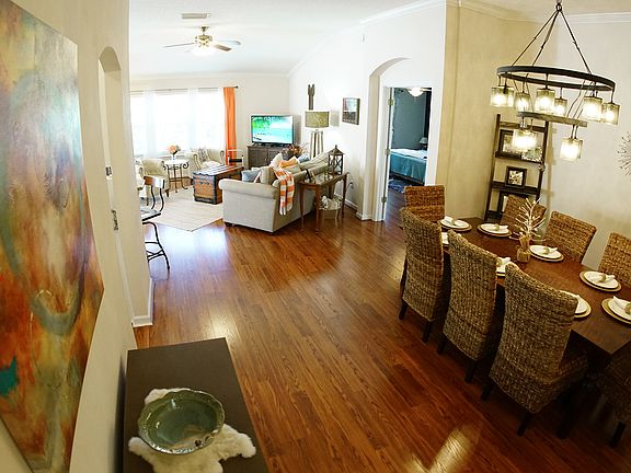 5th image of 1484 Stockbridge Ln