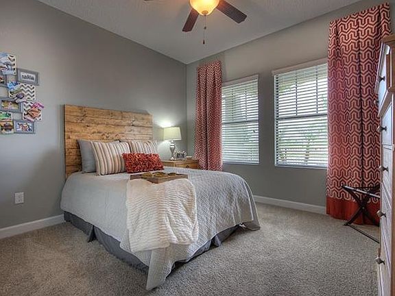 3rd image of 3510 Embers Ln