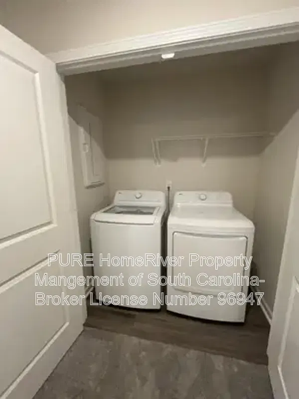 3 bed, 3.0 bath, 1419 sqft, $1,800 — Photo 3