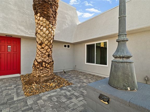 5th image of 3020 Garnet Ct