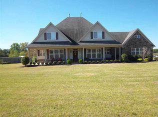8641 Sartori Dr, Millington, TN 38053