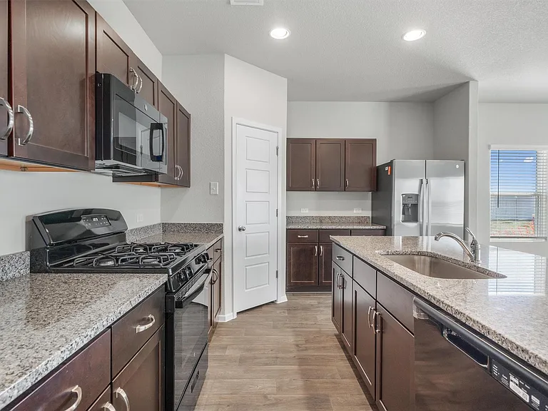 2471 Winding Creek Rd — Photo 8