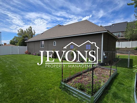 2nd image of 6601 Cherry Ridge Ct