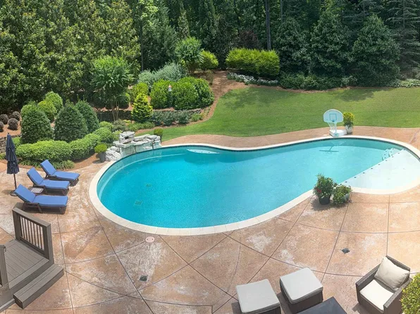336 Stonegate Dr, Birmingham, AL 35242