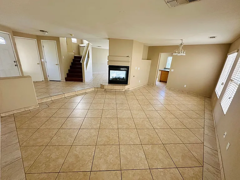 964 Plantain Lily Ave — Photo 2